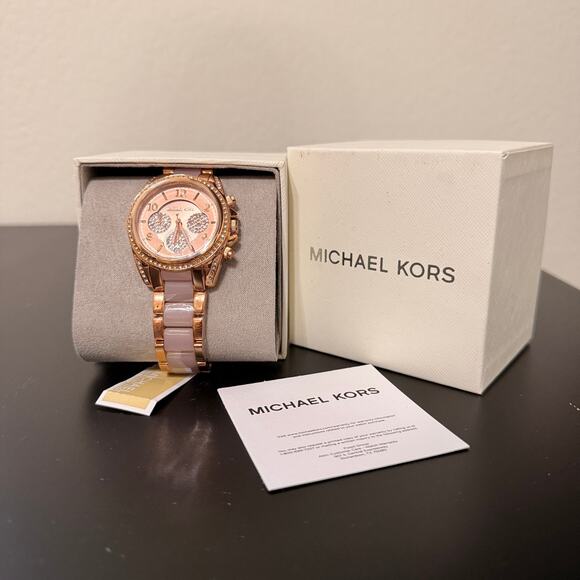 Disney Christmas 2025 Lil Rin Rin Plush Badge Red New